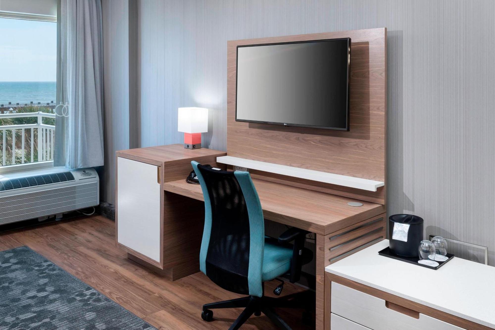คอร์ตยาร์ด แคโรไลนา บีช โอเชียนฟรอนต์ Hotel แคโลไลนาบีช ภายนอก รูปภาพ