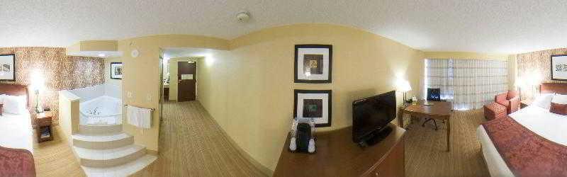 คอร์ตยาร์ด แคโรไลนา บีช โอเชียนฟรอนต์ Hotel แคโลไลนาบีช ภายนอก รูปภาพ